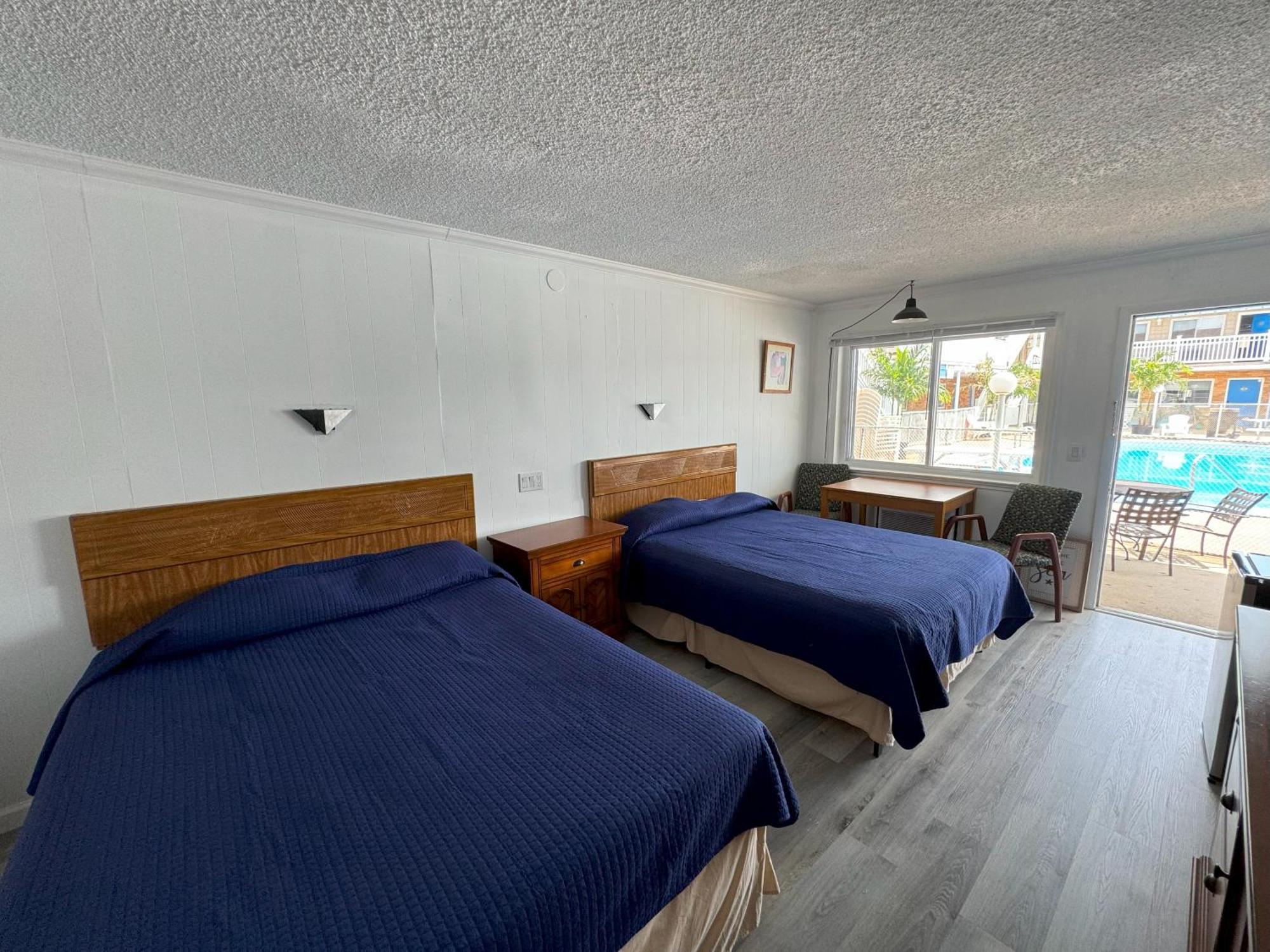 Sea Garden Motel Сийсайд Хайтс Екстериор снимка