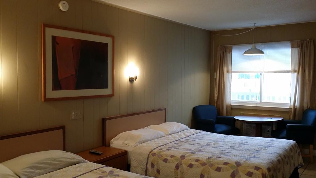 Sea Garden Motel Сийсайд Хайтс Екстериор снимка