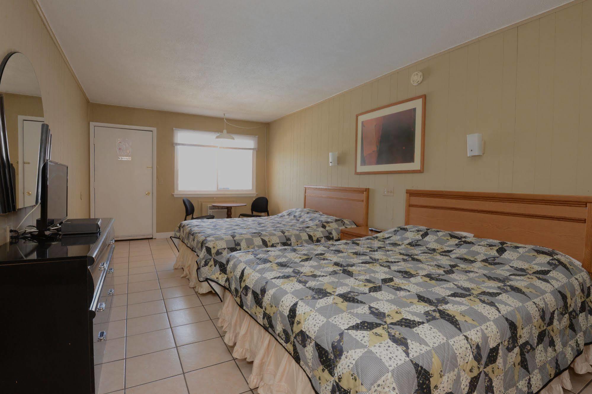 Sea Garden Motel Сийсайд Хайтс Екстериор снимка